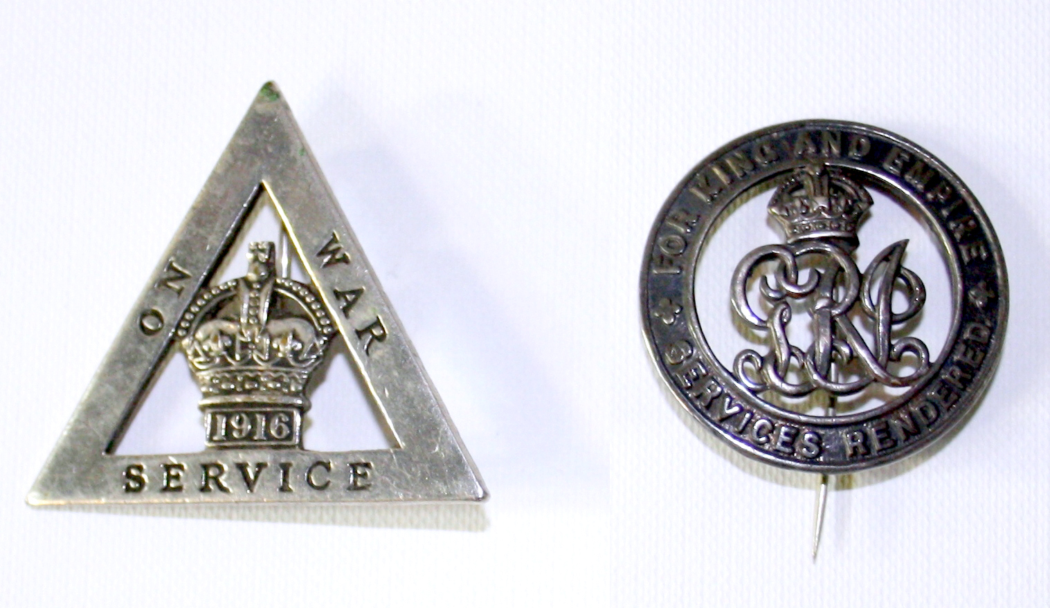 ww1 war service badges.jpg